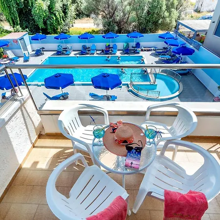 Aparthotel Anixis &
