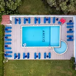 Anixis & Apartahotel 3*