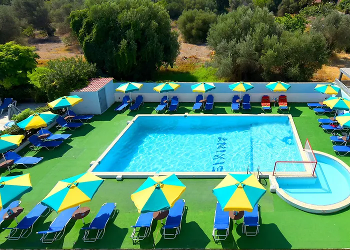 Hotel apartamentowy Anixis & 3*