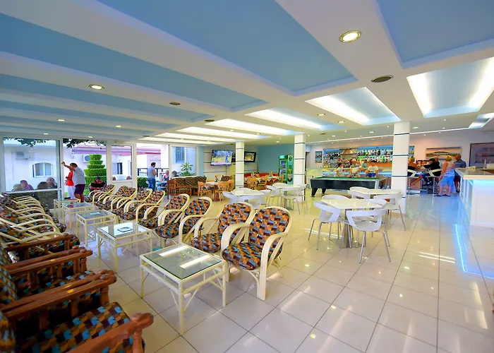 Hotel apartamentowy Anixis & 3*