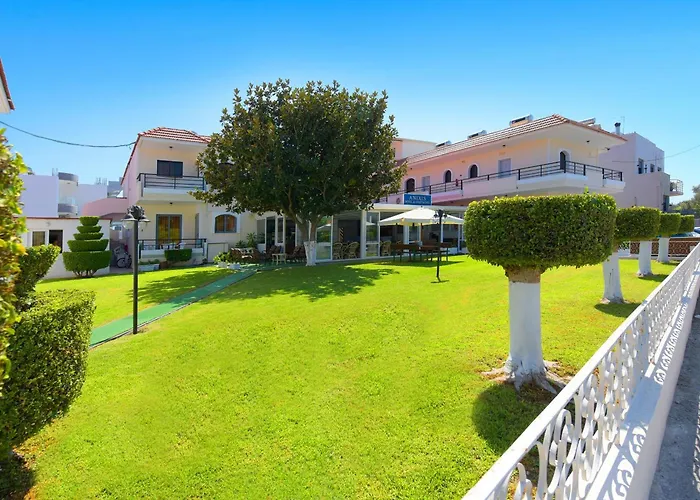 아파트호텔 Anixis & 이알리소스