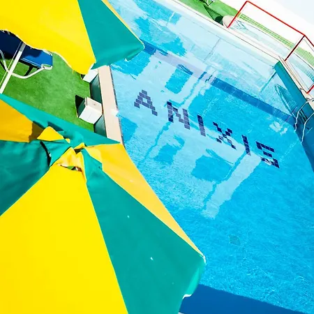 Anixis & 3* إياليسوس