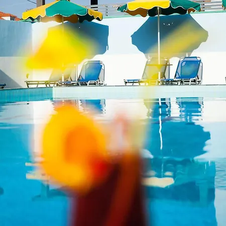 Anixis & شقة فندقية إياليسوس